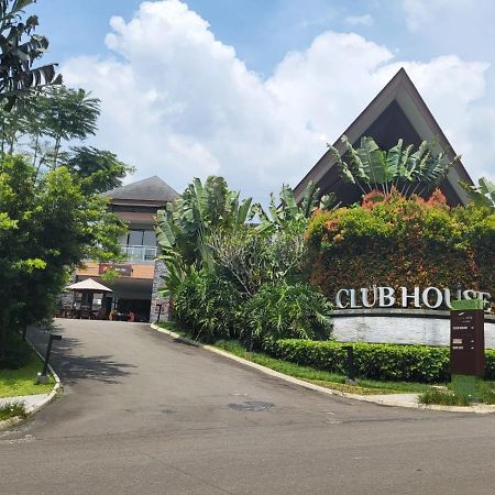Villa Vimala Hills Semeru ボゴール エクステリア 写真