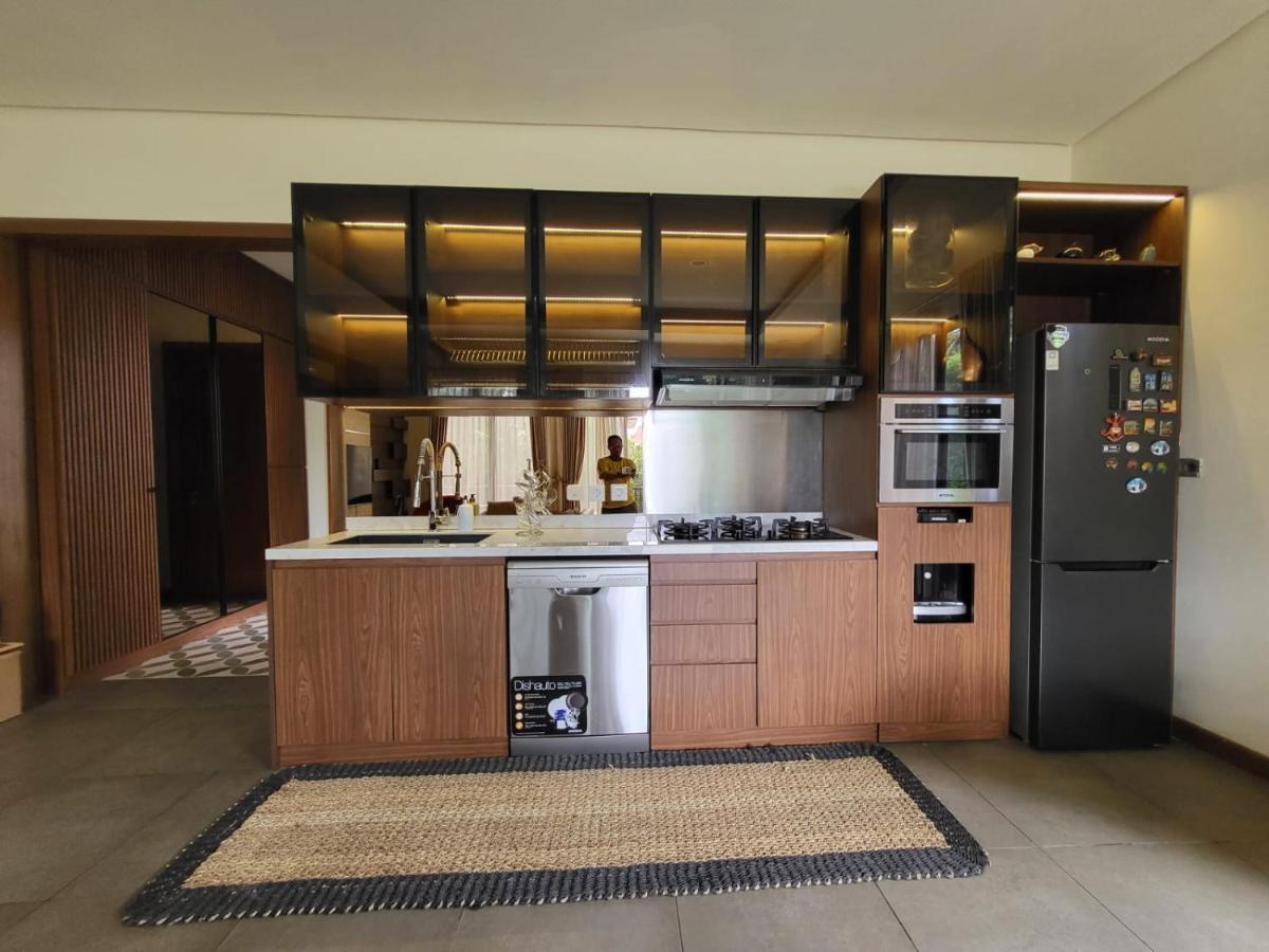 Villa Vimala Hills Semeru ボゴール エクステリア 写真
